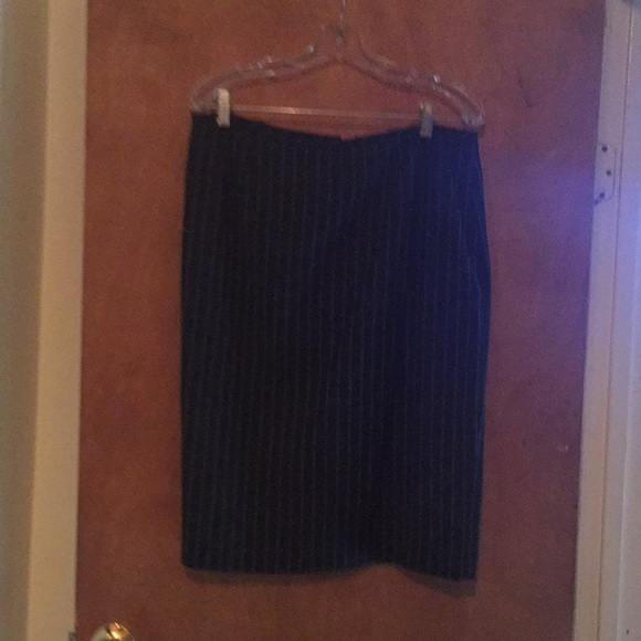 Suit - Picture 4 of 4